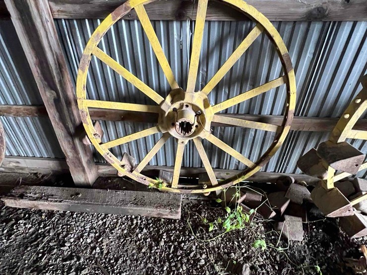 52"-john-deere-rear-skeleton-steel-wheels-w/-some-lugs-image-3