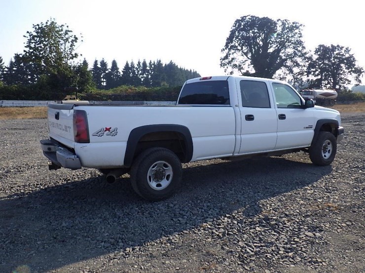 2005-chevrolet-2500hd-image-5
