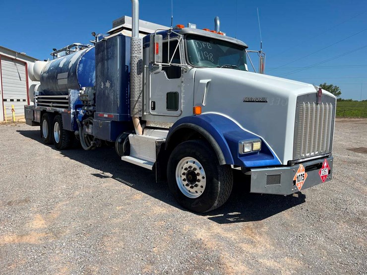 2015-kenworth-t800-image-3