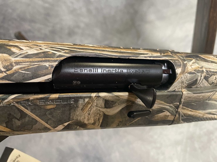 #4912-•-benelli-super-black-eagle-iii-12-ga.-semi-auto-shotgun,-sn:-u767017v-image-3