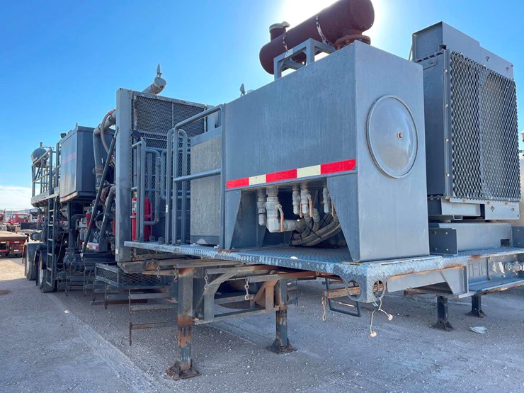 2012-nov-rolligon-cement-pump-trailer-image-2