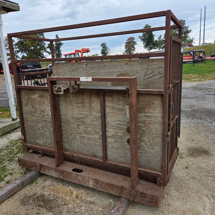 Paul 1600 livestock scales