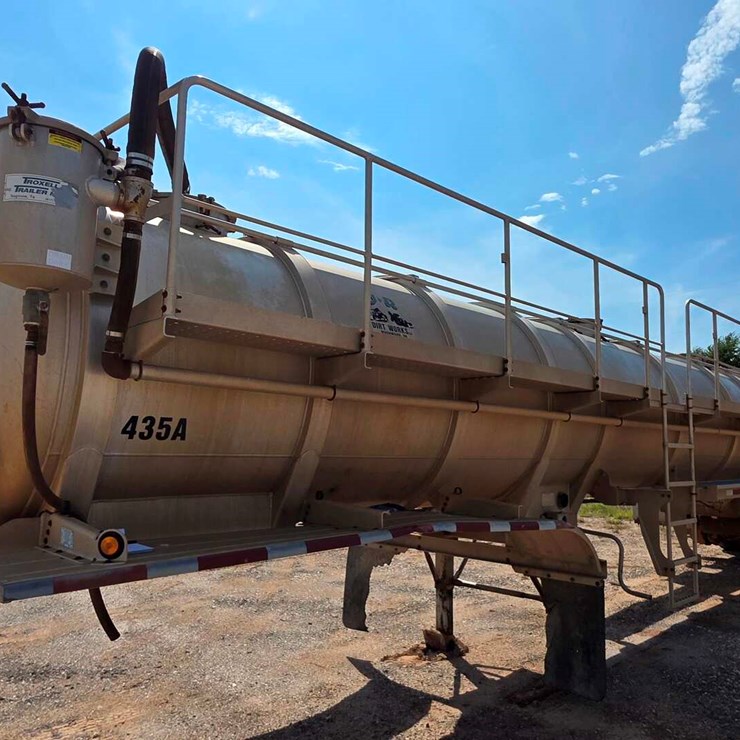 2017 TROXELL TANKER