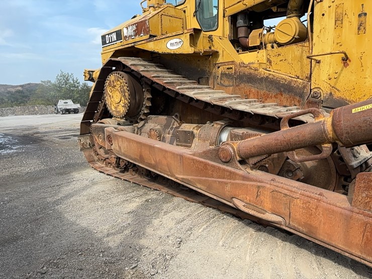 caterpillar-d11n-image-10