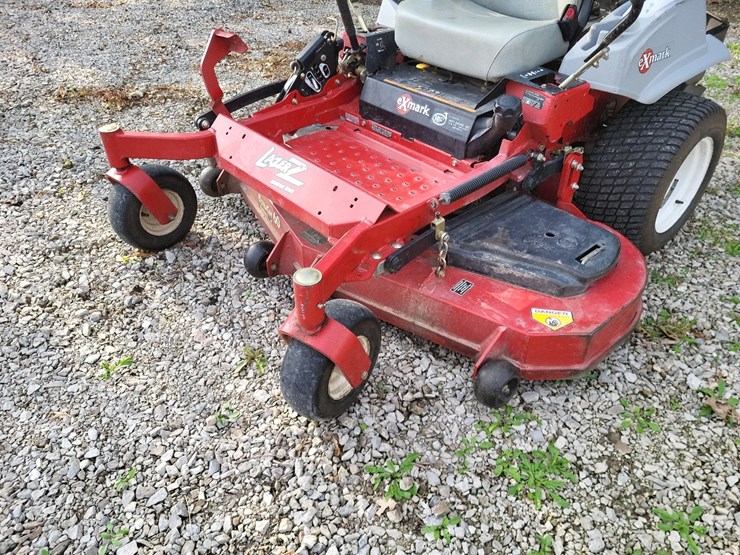 exmark-laser-z-zero-turn-lawn-mower-image-19