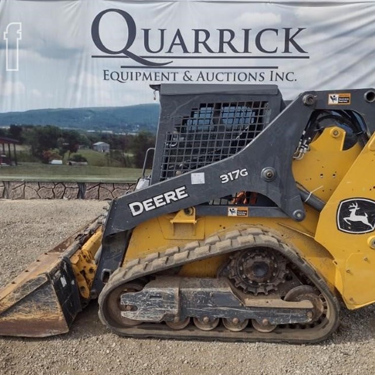 2022 DEERE 317G