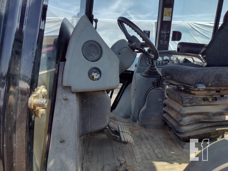 2004-caterpillar-420d-image-15