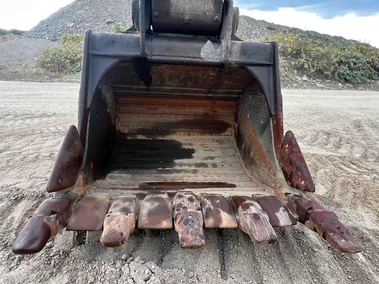 caterpillar-5130-image-14