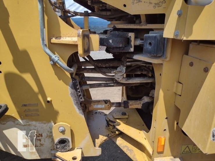 caterpillar-930g-image-30