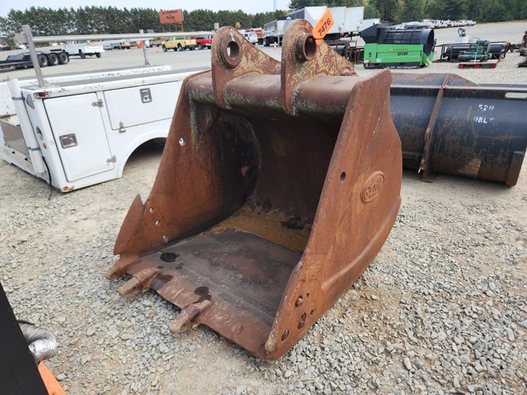 deere-230-lc-image-1