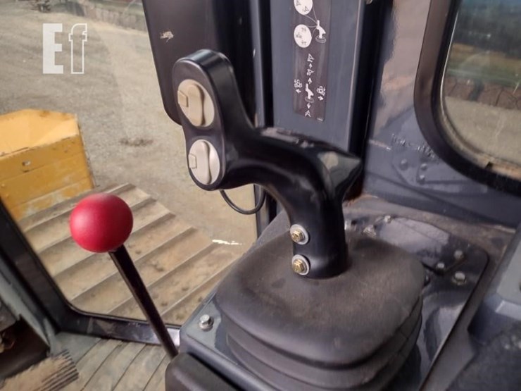 deere-650k-image-11