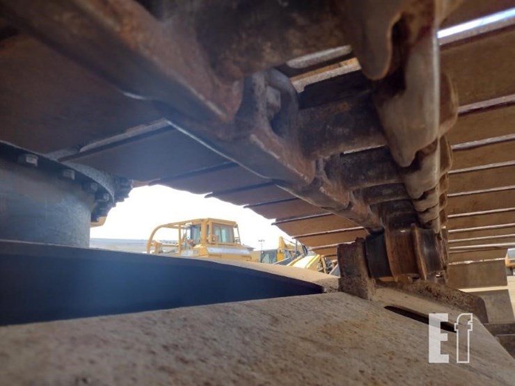 2013-deere-210g-lc-image-29