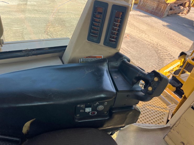 caterpillar-d10r-image-19