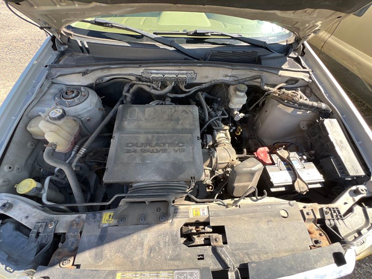 2011-ford-escape-image-16