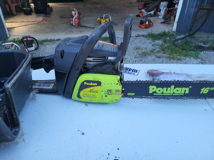 poulan-p3416-gas-chain-saw-w/case-and-tools---tag-#1048-image-8