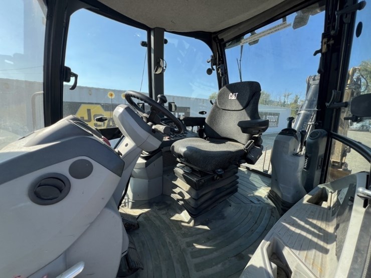 2012-caterpillar-420e-image-25