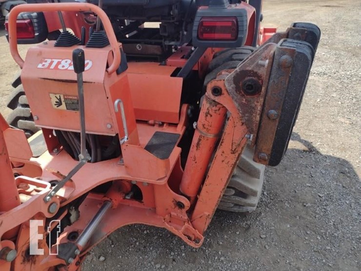 16-kubota-b26tlb-tractor-8242-image-33