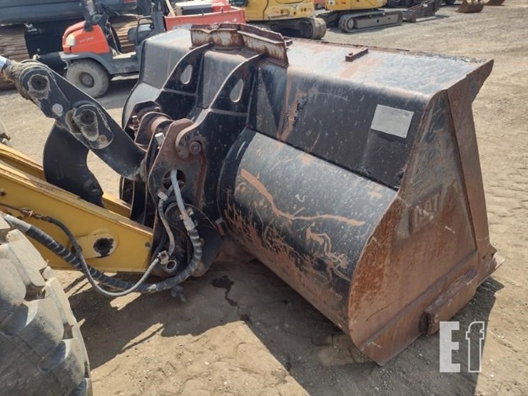 caterpillar-930g-image-19