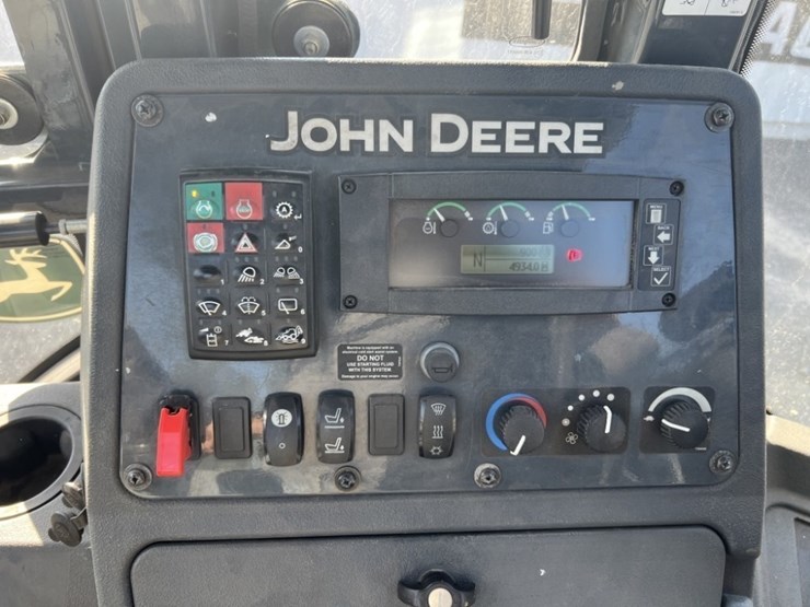2014-deere-410k-image-29