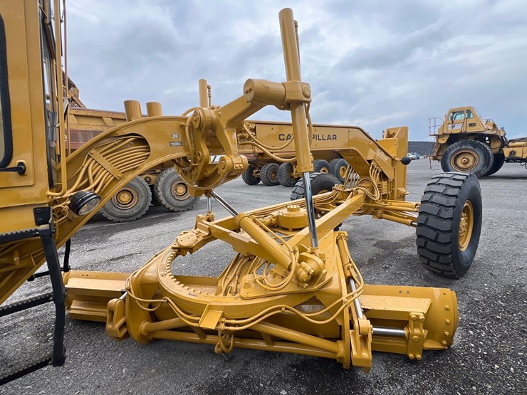 caterpillar-14g-image-11