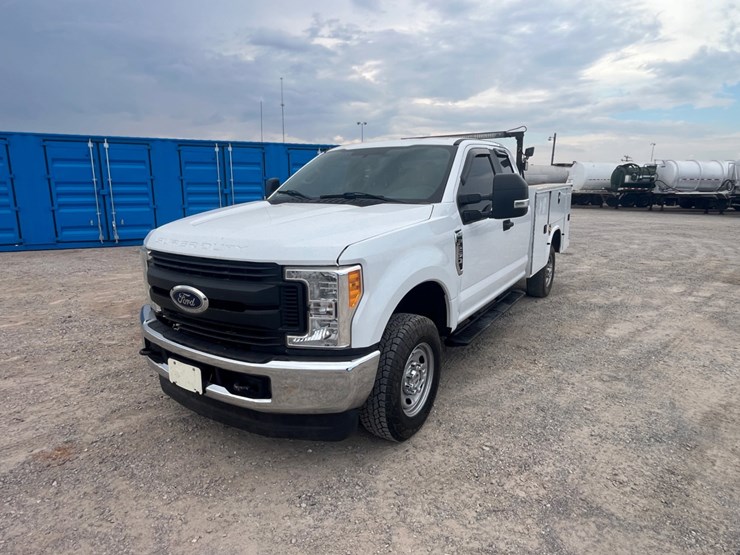 2017-ford-f250-image-1