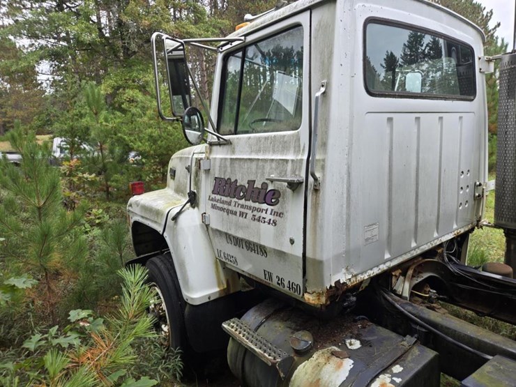 1988-ford-l8000-image-5