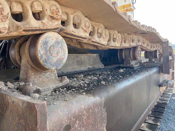 komatsu-pc1250-7-image-15