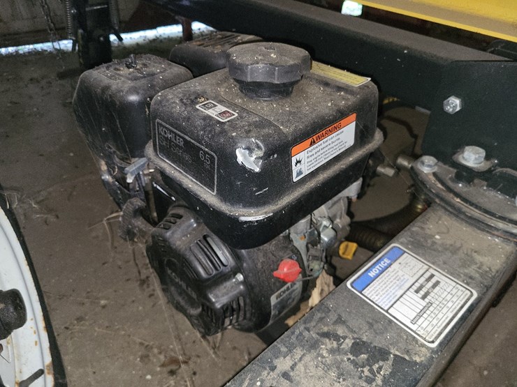 county-line-log-splitter-on-wheels-w/ball-hitch-image-5