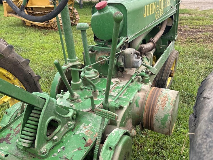 john-deere-b-image-23