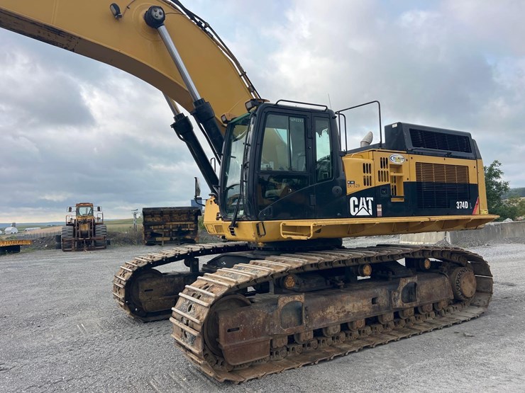 caterpillar-374d-l-image-2