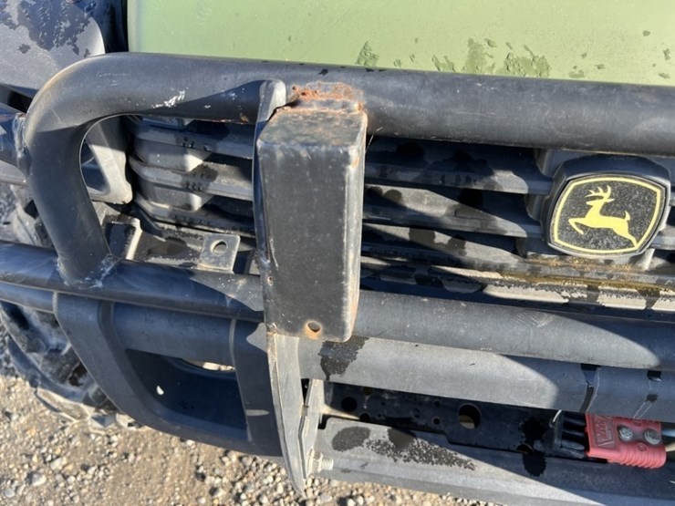 2011-john-deere-gator-image-20