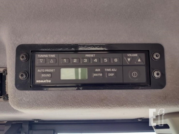 2017-komatsu-d39px-24-image-9