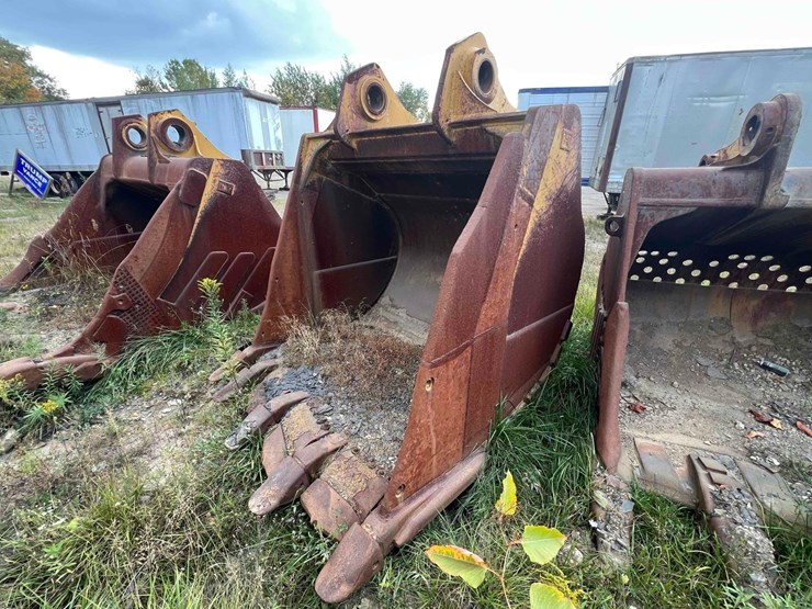 caterpillar-15-image-1