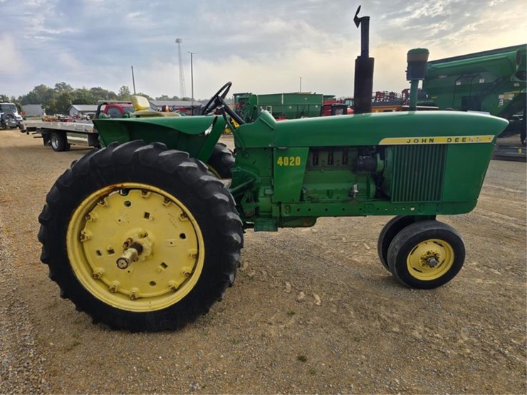john-deere-4020-image-8