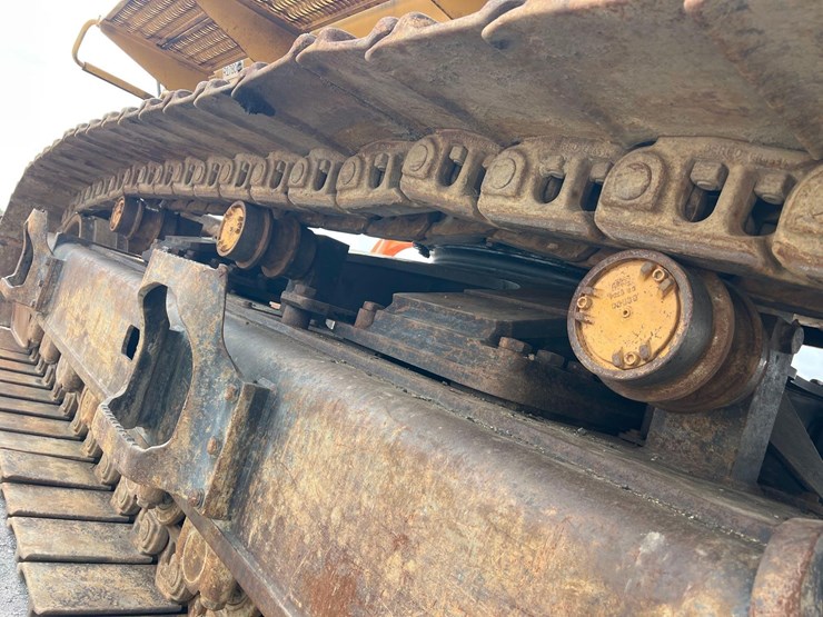 caterpillar-374d-l-image-10