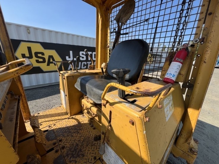1975-caterpillar-d3-image-24