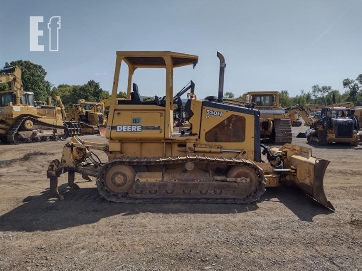 2000-deere-550h-lt-image-3