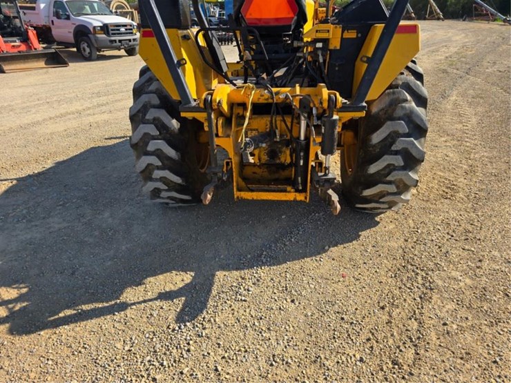 deere-210c-image-5