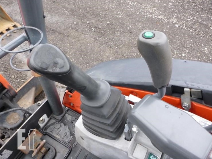 2016-kubota-u25-image-8