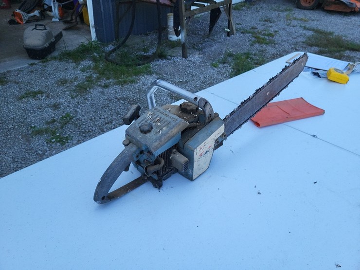 homelite-xl-12-gas-chain-saw---tag-#1045-image-7