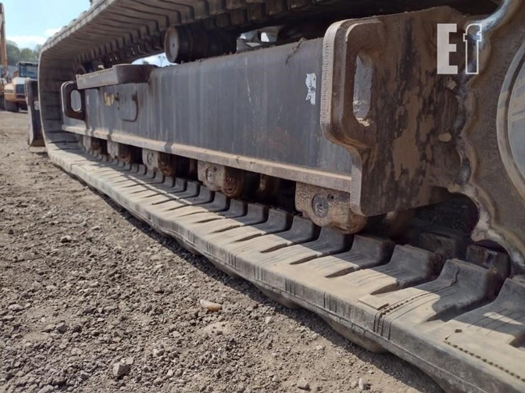 2018-bobcat-e85-image-30