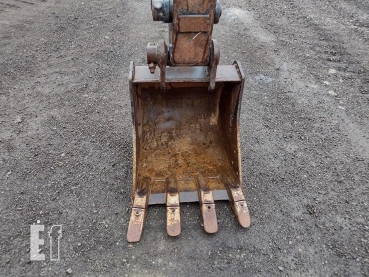 2022-deere-26g-image-14