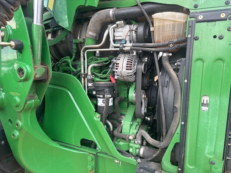 2012-john-deere-6125r-tractor-image-12