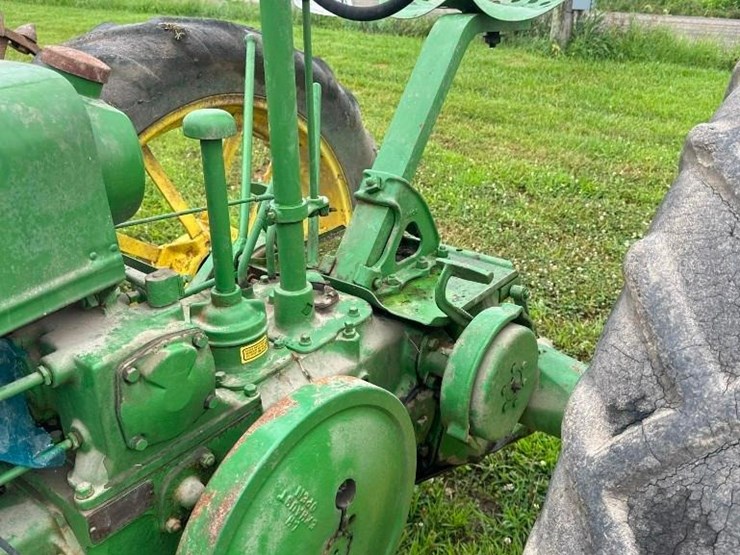 john-deere-b-image-7