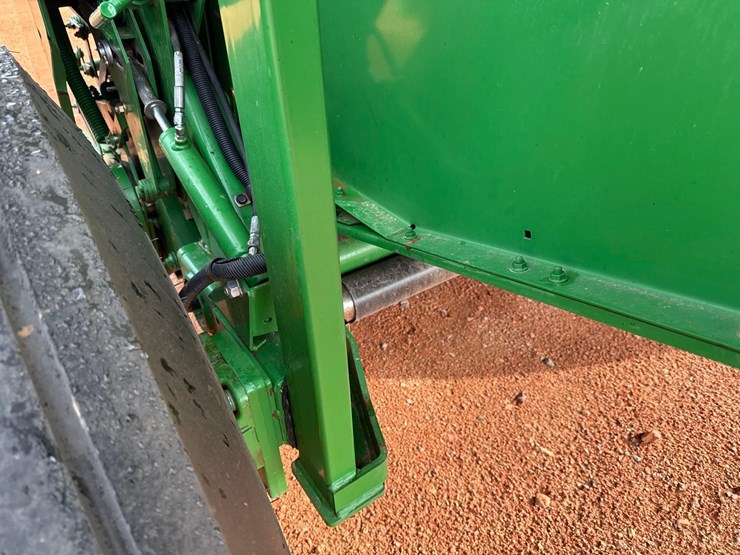 2014-john-deere-569-image-9