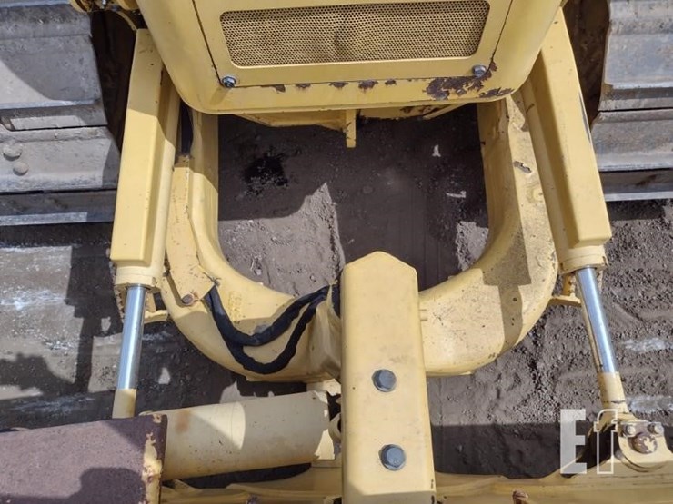 2017-komatsu-d39px-24-image-18