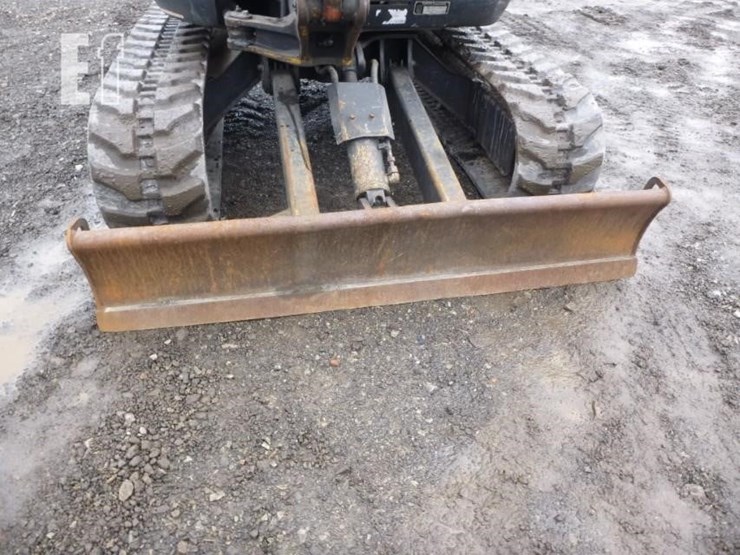 2016-kubota-u25-image-24