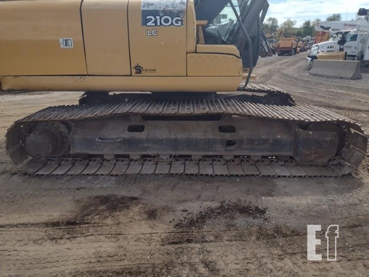 2013-deere-210g-lc-image-21