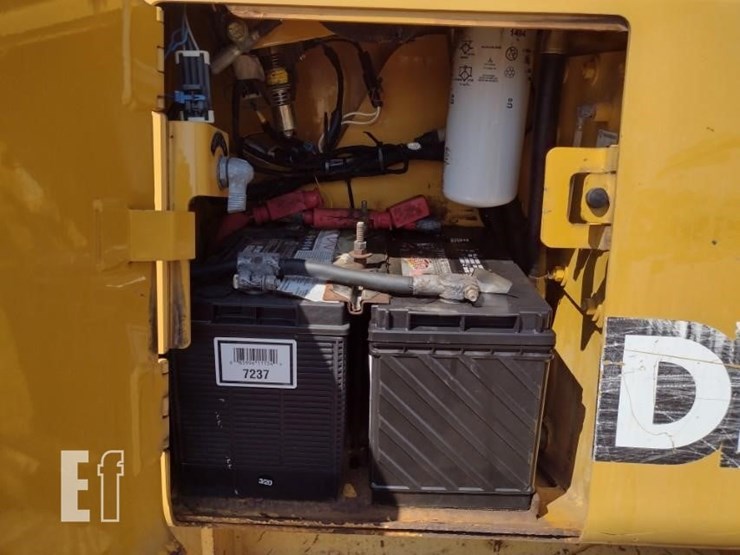 2000-deere-550h-lt-image-43