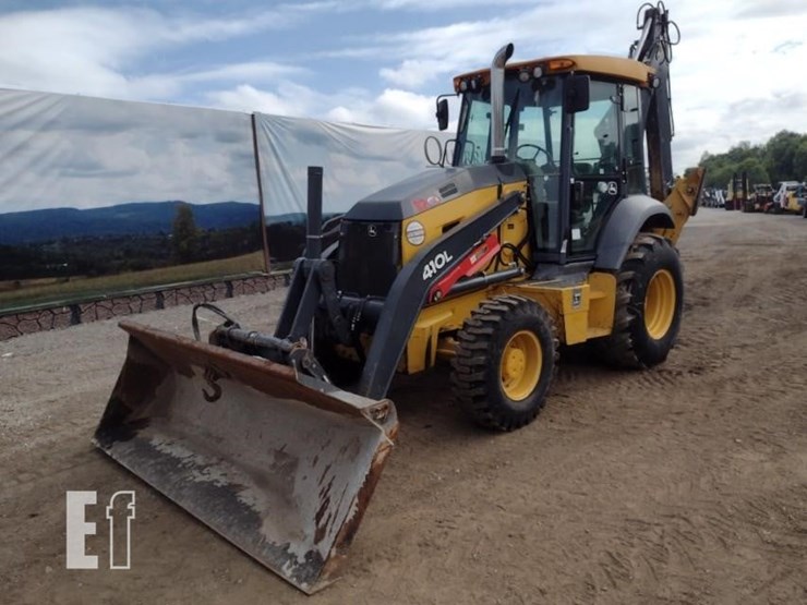 2020-deere-410l-image-37